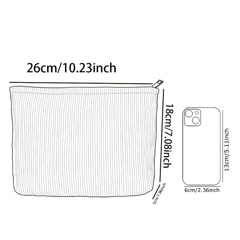 đ Makeup Bag Leopardo & Labbra Rosse â Elegante e Spaziosa!