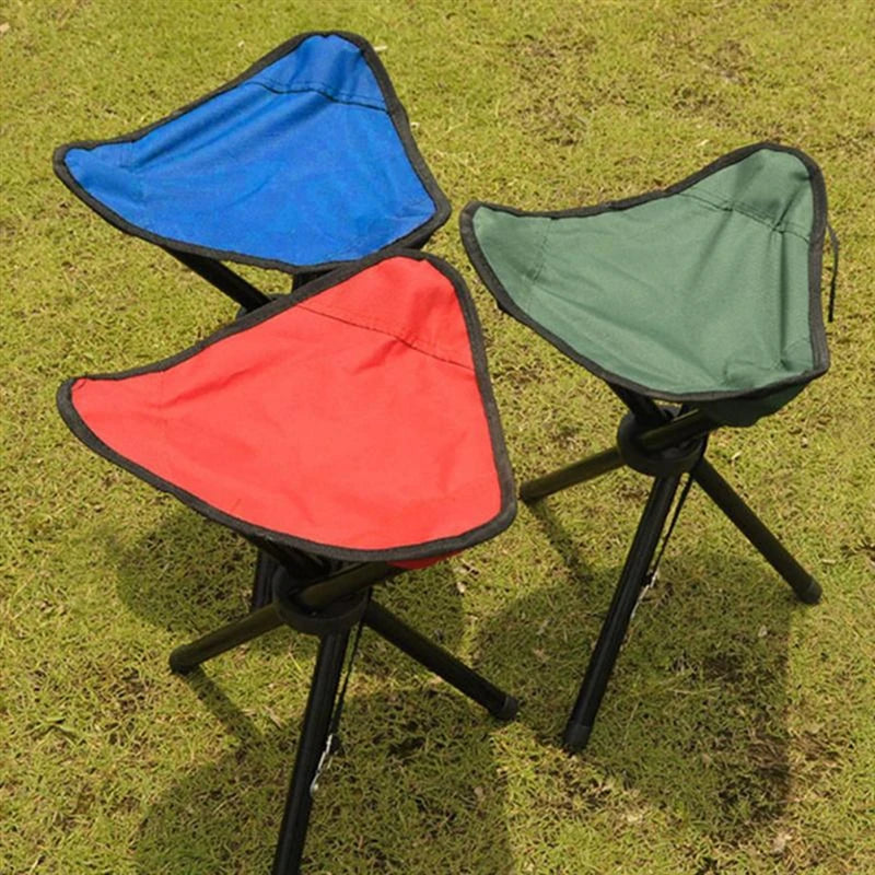 Sgabello Triangolare Pieghevole - Ultra-Portatile per Outdoor & Casa!