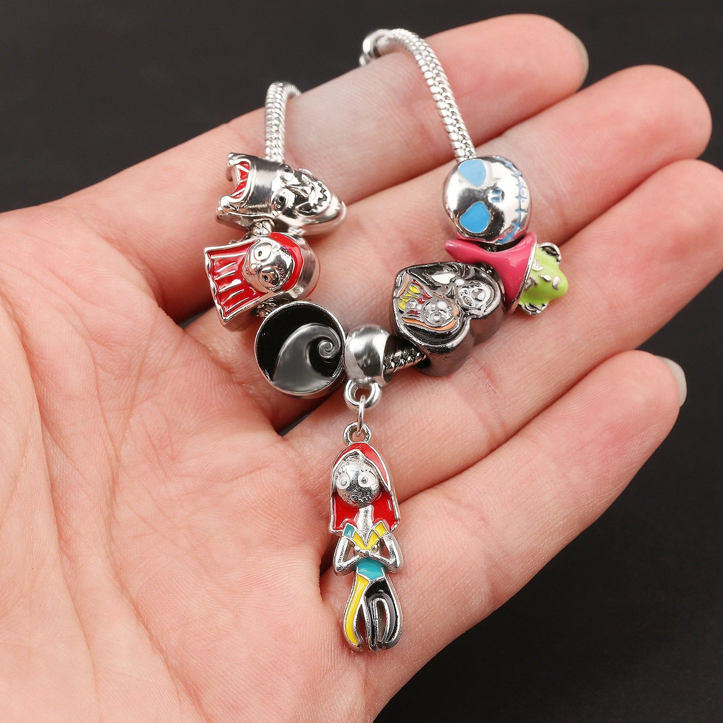 Braccialetti con ciondoli per film classici creativi Nightmare Before Christmas per donna Uomo Accessori Jack e Sally Regali per i fan