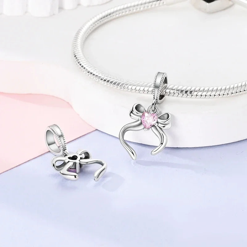 ๐ Ciondoli Argento 925 - Fiocco, Bottiglietta Profumo Rosa, Charm Femminili per Bracciali Fai-Da-Te
Dolci e raffinati, perfetti per creare gioielli unici. Regalo ideale per donne e ragazze! ๐๐ฟ