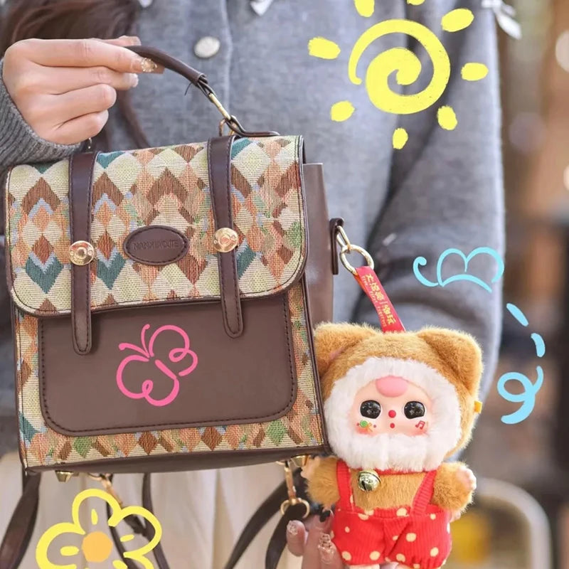 😻 Scatola Cieca Tre Gatti Billionari - Peluche Sorpresa + Ciondolo!
Colleziona tutti i personaggi! Perfetto per regali e decorazioni. 🎁