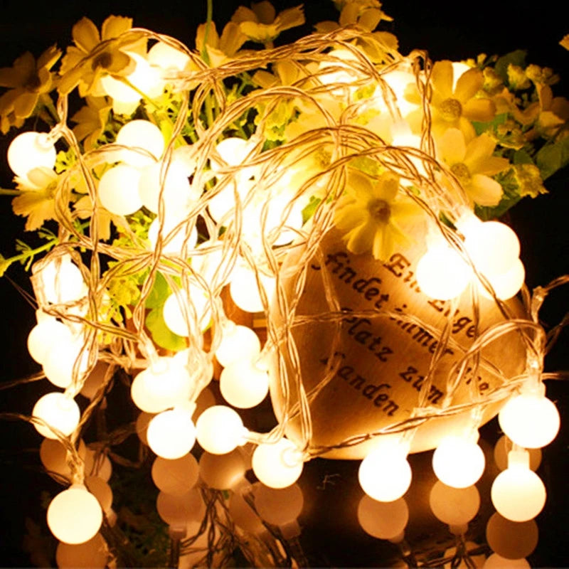 ✨ Luci LED a Sfera - 10 Metri, Alimentazione USB/Batteria, per Esterni e Decorazioni Natalizie!
Crea un'atmosfera magica in giardino, matrimoni o feste! Impermeabili e facili da installare.