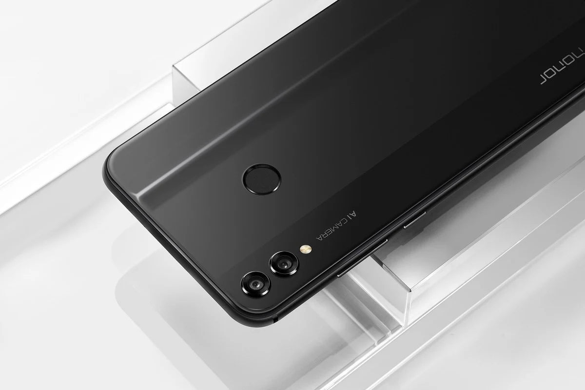 HONOR 8X 6.5" 128GB - Kirin 710, 20MP, Batteria 3750mAh