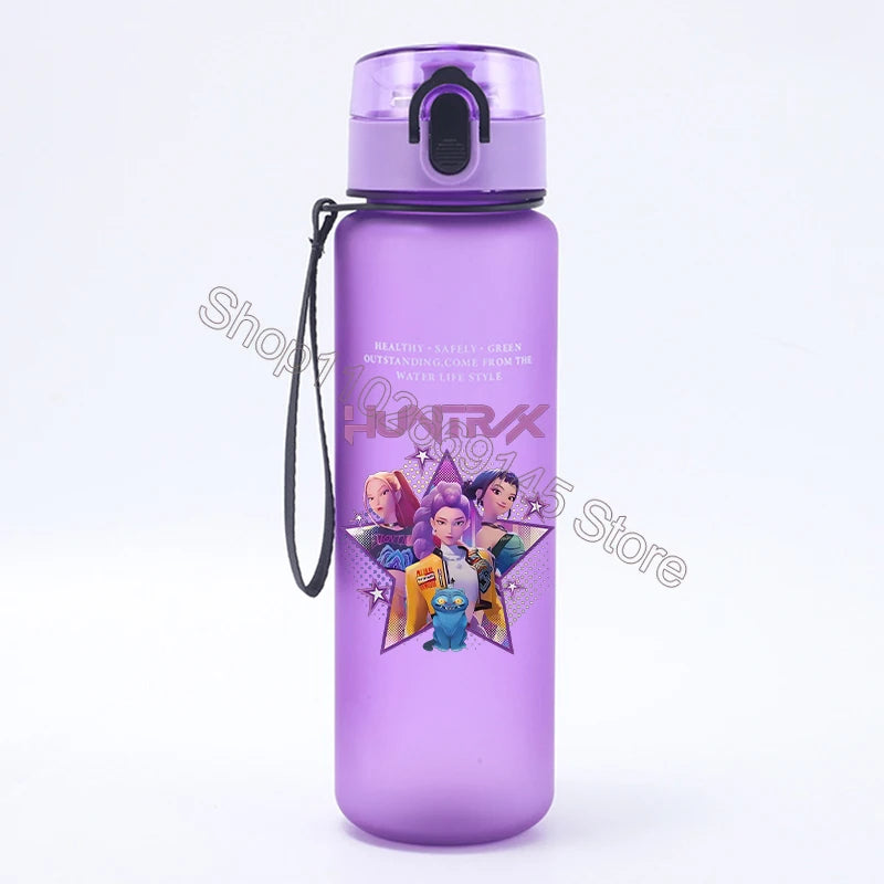 💖 Borraccia KPop Demon Hunters - Cute, Grande Capacità, Design Kawaii!
Perfetta per fan del KPop! Impermeabile, leggera e super trendy. 🎵💦