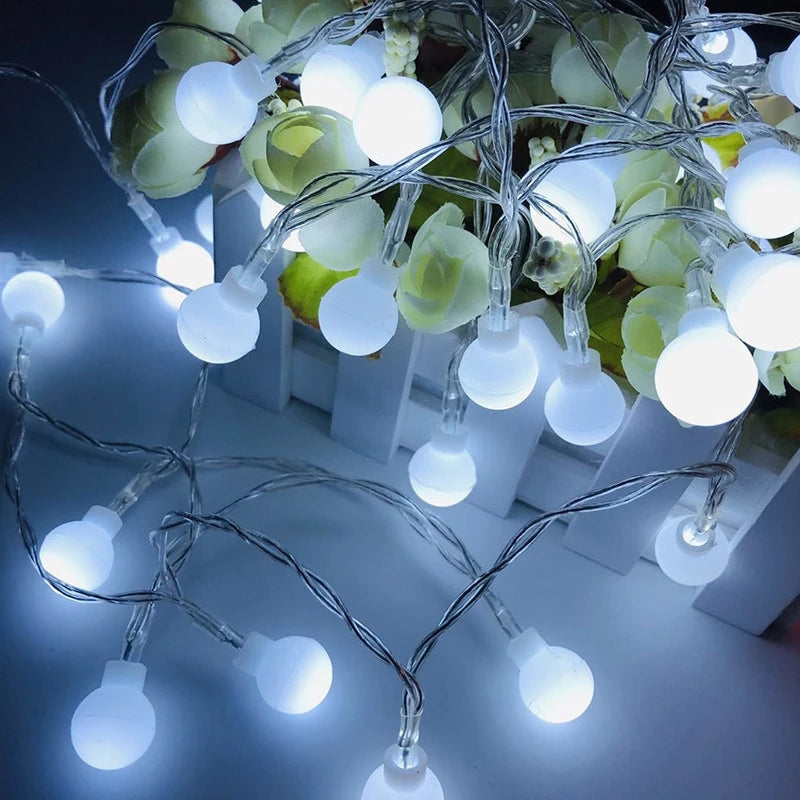 ✨ Luci LED a Sfera - 10 Metri, Alimentazione USB/Batteria, per Esterni e Decorazioni Natalizie!
Crea un'atmosfera magica in giardino, matrimoni o feste! Impermeabili e facili da installare.