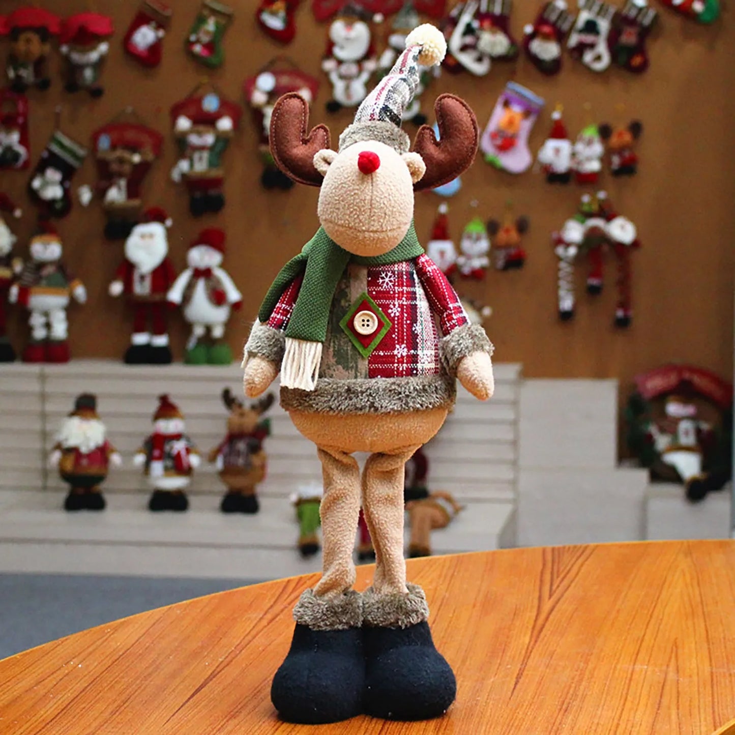 Set 3 Pupazzi Natalizi - Renna, Babbo Natale e Snowman, Decorazioni per l'Albero di Natale!
Crea un'atmosfera magica in casa! Perfectto per regali e addobbi festivi. 🎅✨