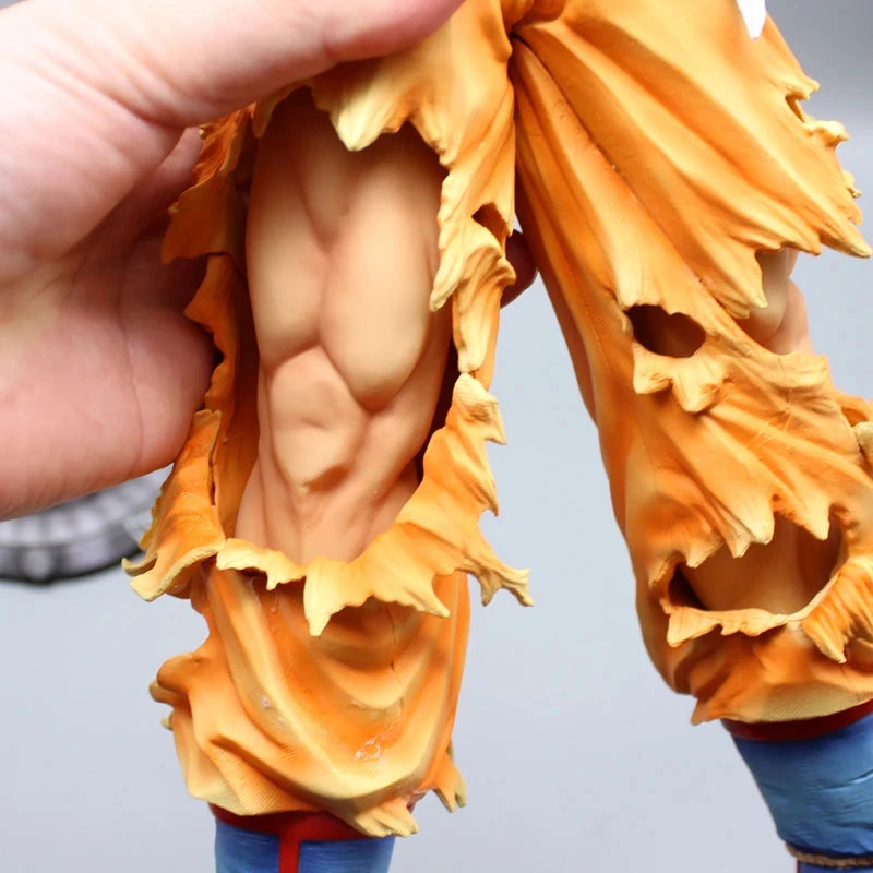 ⚡ GOKU SSJ NAMEK 44CM - Il Super Saiyan più Potente in PVC Gigante