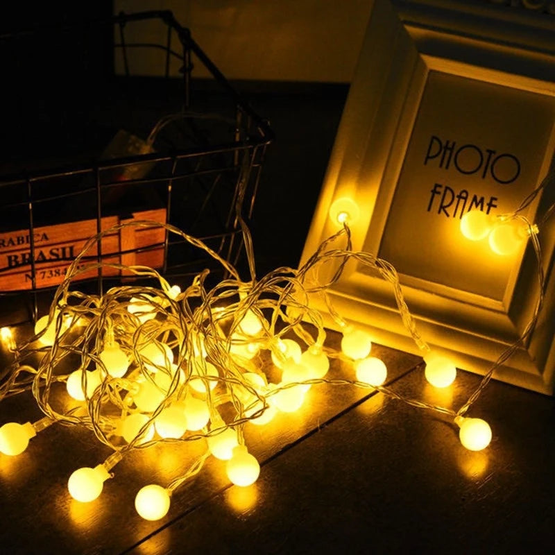 ✨ Luci LED a Sfera - 10 Metri, Alimentazione USB/Batteria, per Esterni e Decorazioni Natalizie!
Crea un'atmosfera magica in giardino, matrimoni o feste! Impermeabili e facili da installare.