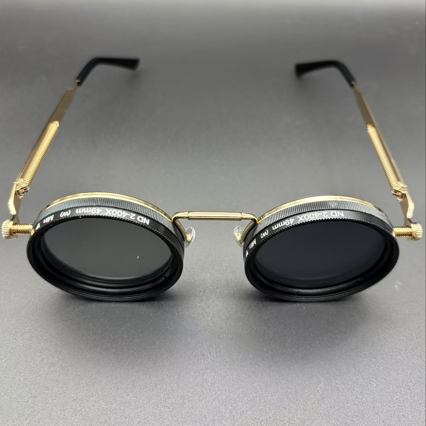 Occhiali Luce Regolabile - Lenti Alluminio/Magnesio - Per Feste & Eventi - Custodia Inclusa