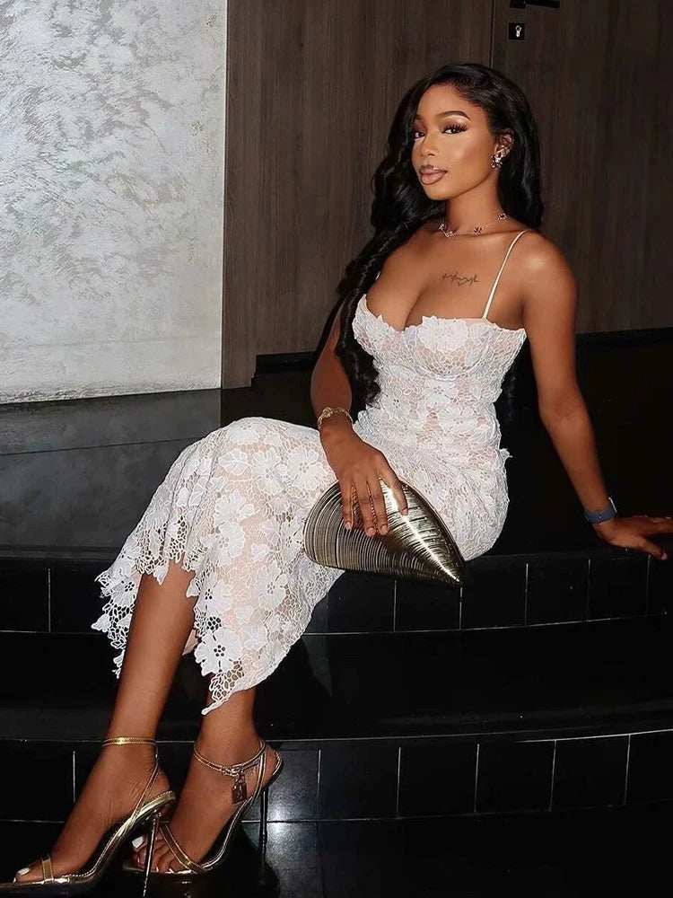 👗 Vestito Lungo in Pizzo MUJER - Eleganza e Sensualità Senza Tempo