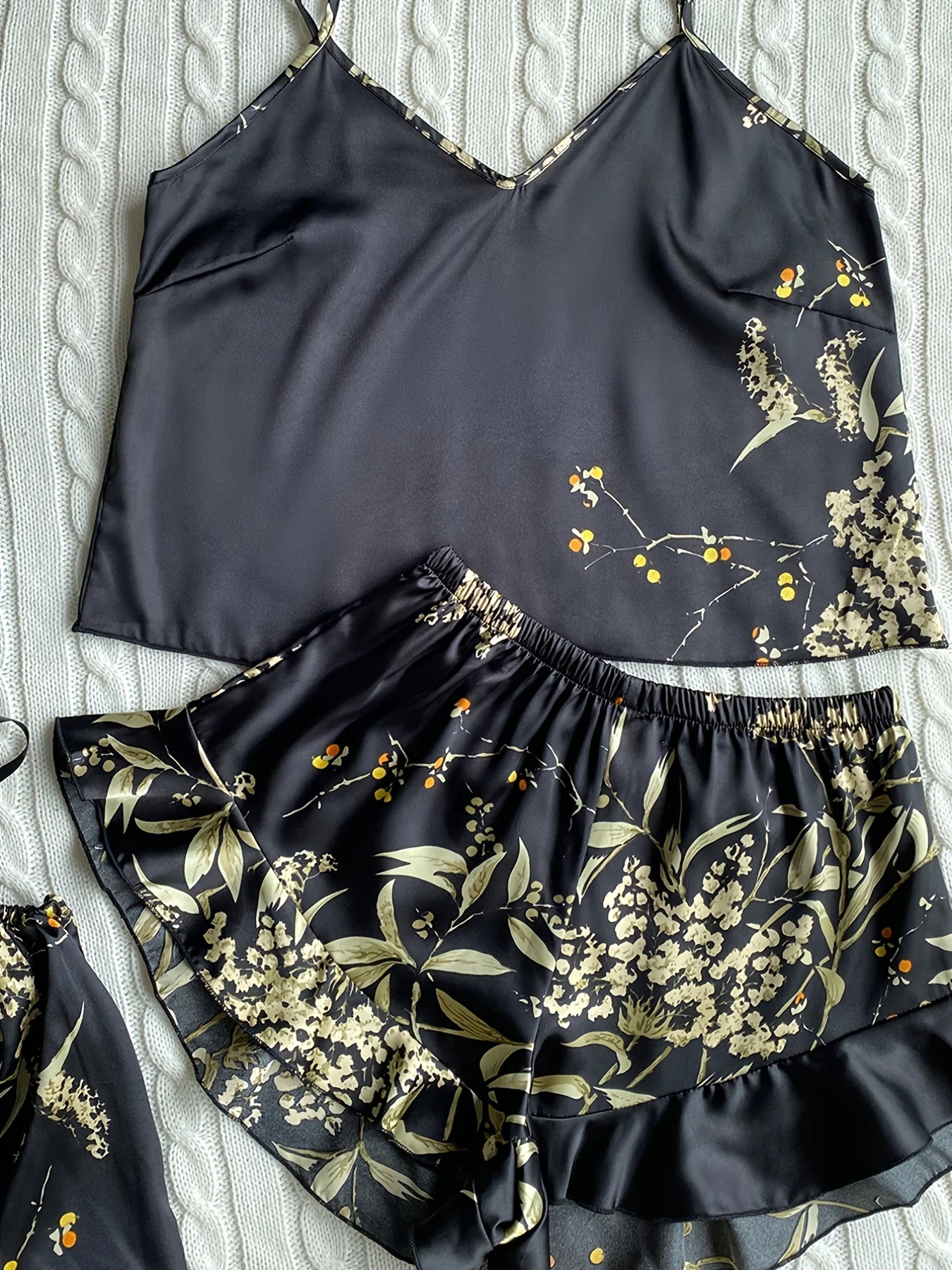 PIGIAMA FIORALE ELEGANTE - Top Cami + Shorts Volant - Loungewear Donna