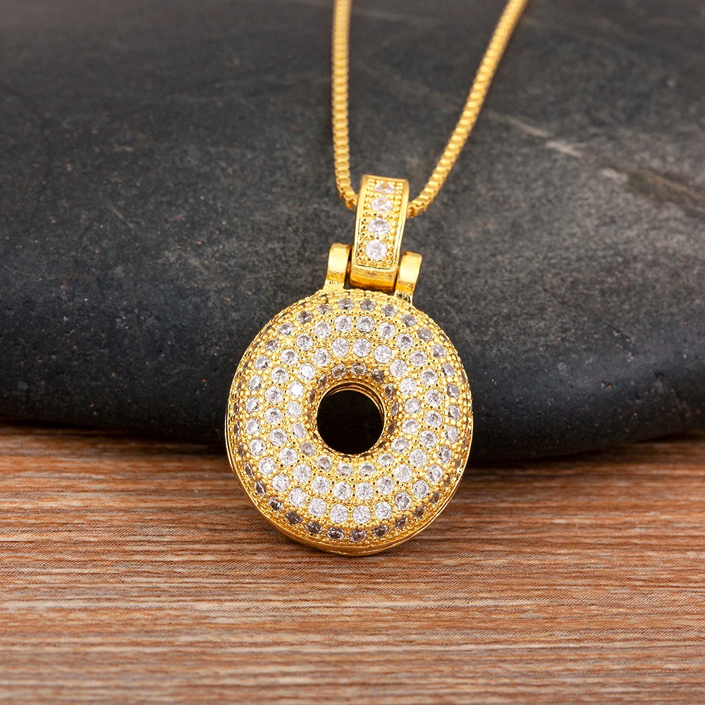 Collana regolabile con lettera scintillante A-Z Design unisex