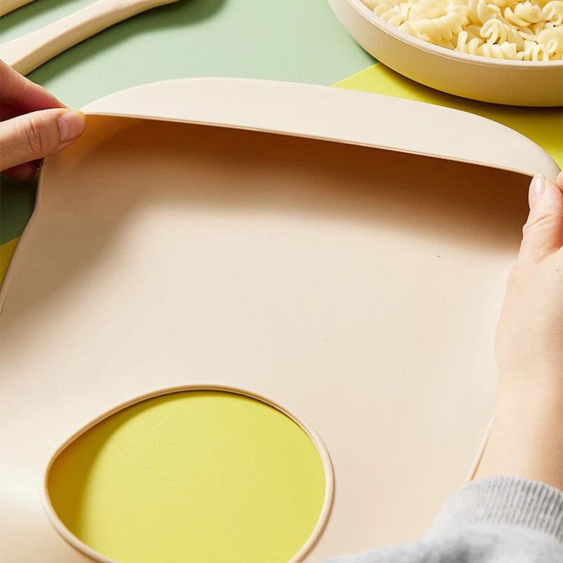 👶 BAVAGLINO IN SILICONE MORBIDO - Impermeabile, Regolabile e Super Pratico!