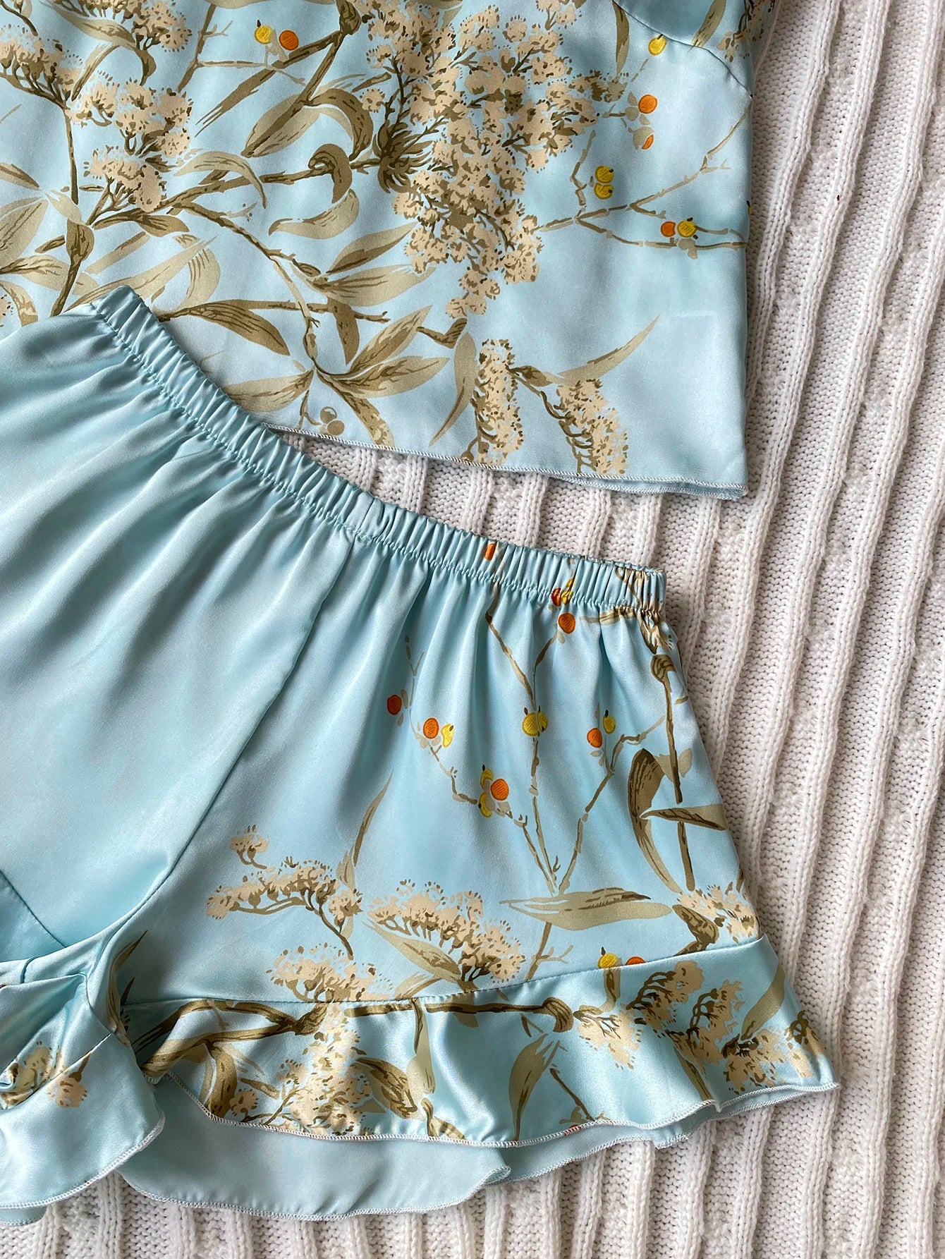 PIGIAMA FIORALE ELEGANTE - Top Cami + Shorts Volant - Loungewear Donna