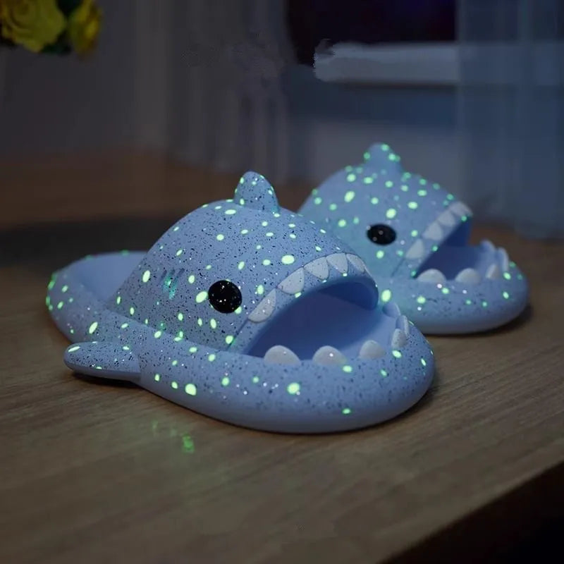 Pantofole Squalo Luminose per Uomo e Donna Scarpe Estive Moda Casa & Spiaggia
