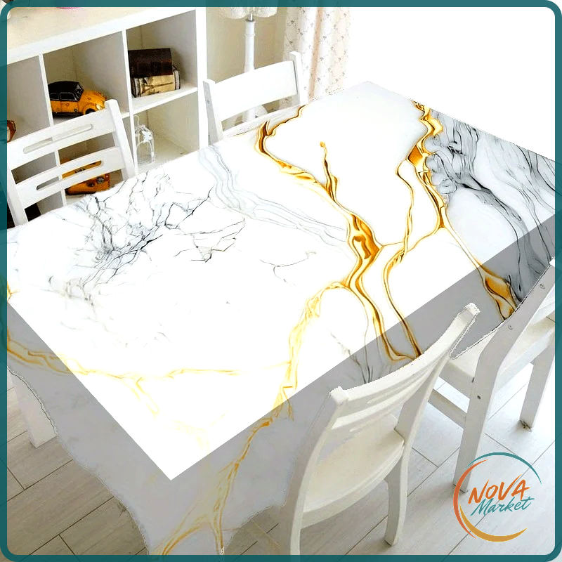 Tovaglia effetto marmo con design dorato elegante